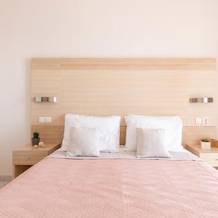 Albatross Apartments By Konnect, Ipsos Corfu Ngoại thất bức ảnh