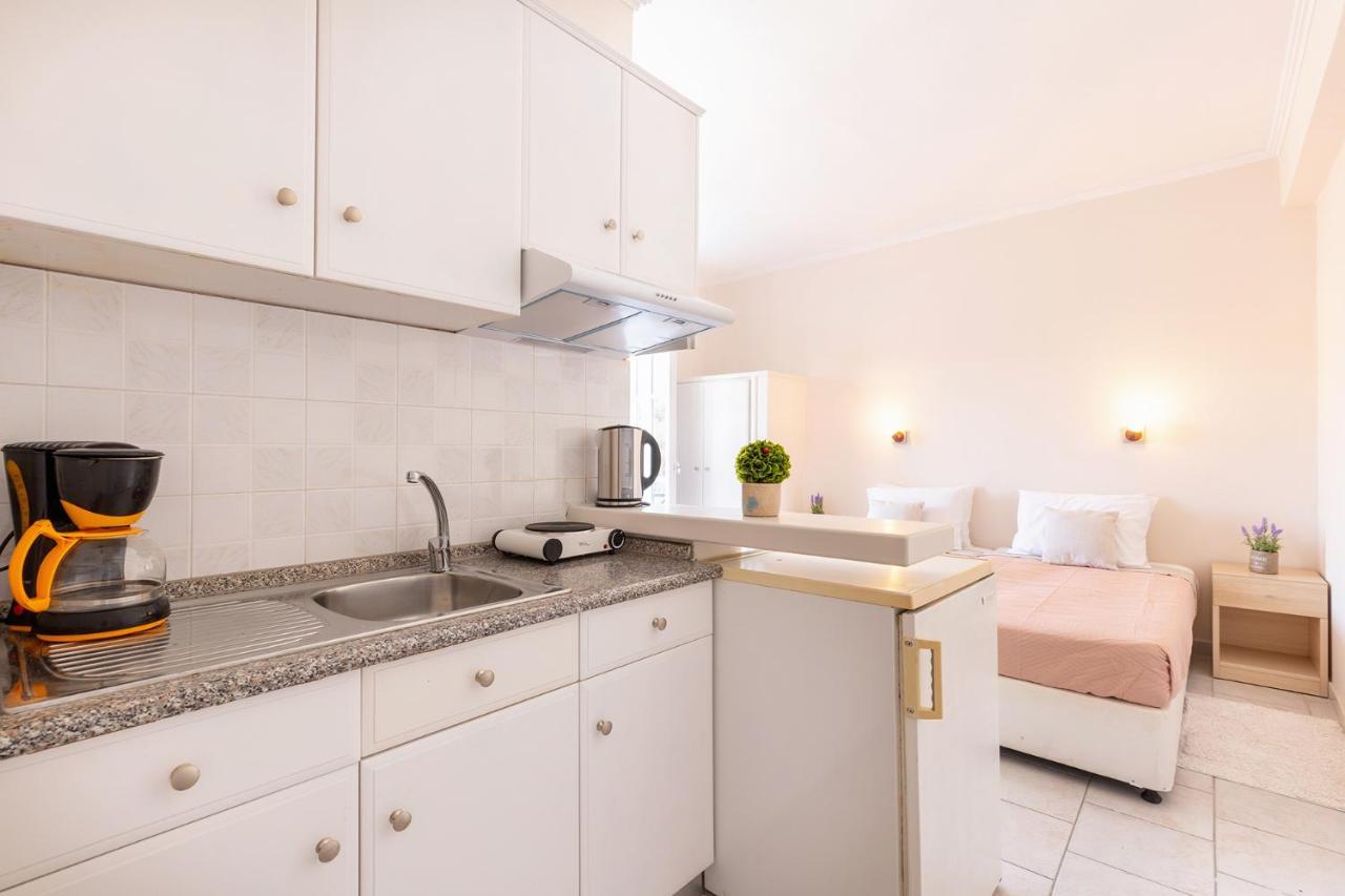 Albatross Apartments By Konnect, Ipsos Corfu Ngoại thất bức ảnh
